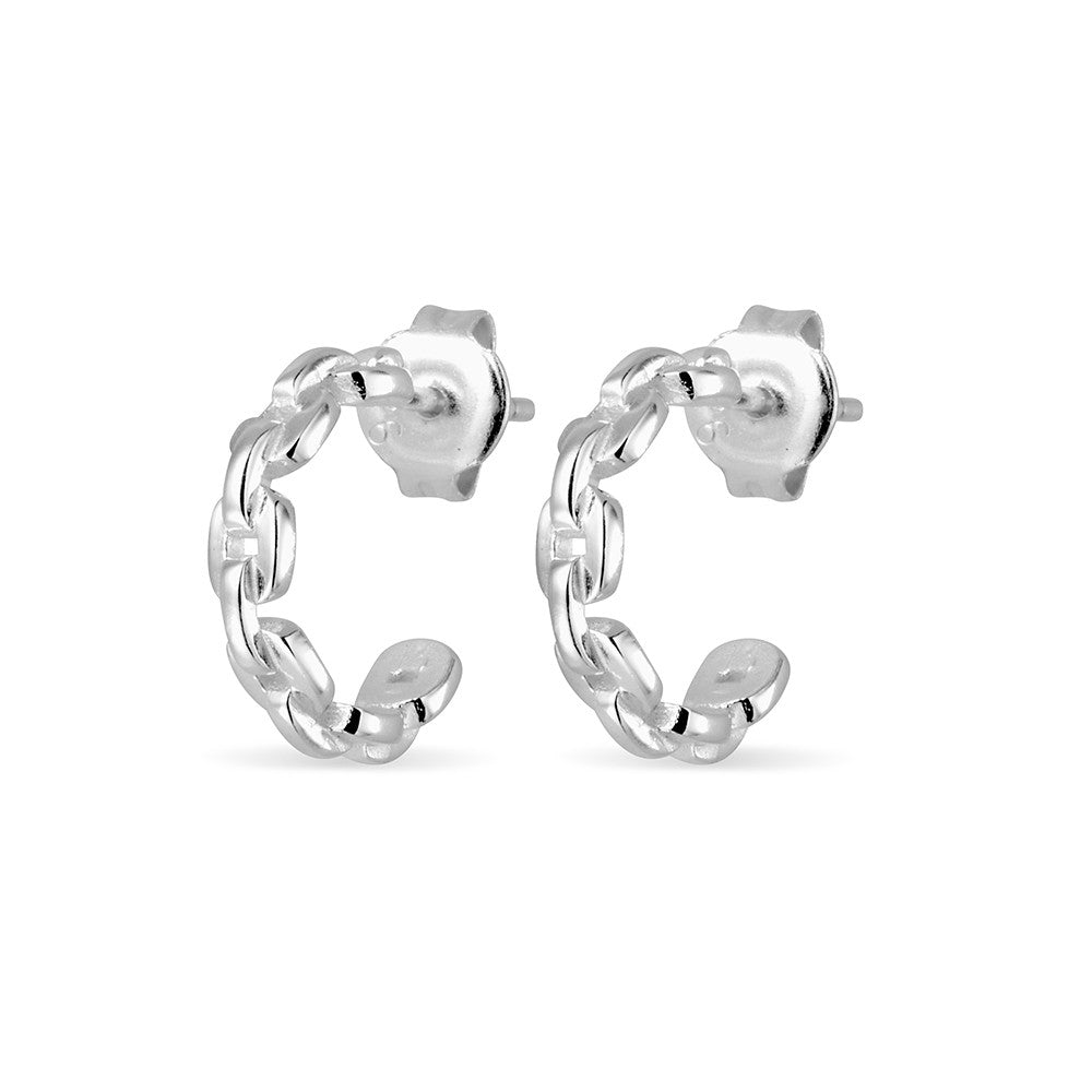 Close-up of ELVIE's Small Hoop Earrings in 925 sterling silver. These chic, modern earrings feature a sleek chain design, forming a 13mm diameter hoop, perfect for adding a touch of sophistication to any outfit.