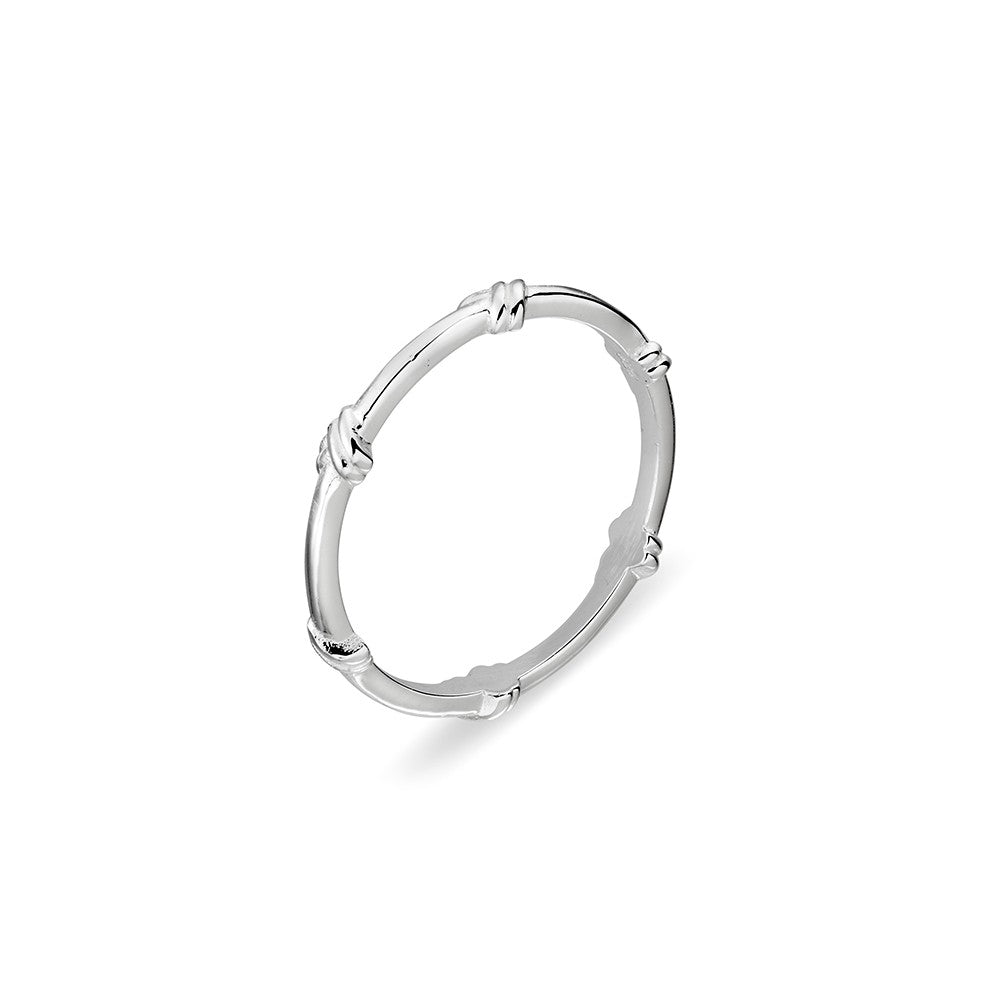 Knot ring in silver